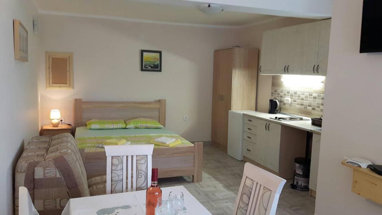 Apartman Pijavica Bijela Zewnętrze zdjęcie